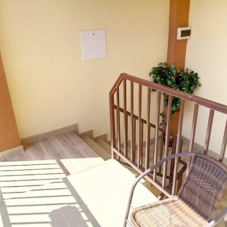 Camere De Inchiriat Carpati ฮูเนโดอารา ภายนอก รูปภาพ