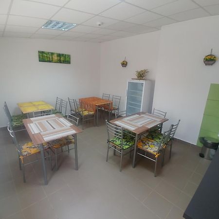 Camere De Inchiriat Carpati ฮูเนโดอารา ภายนอก รูปภาพ