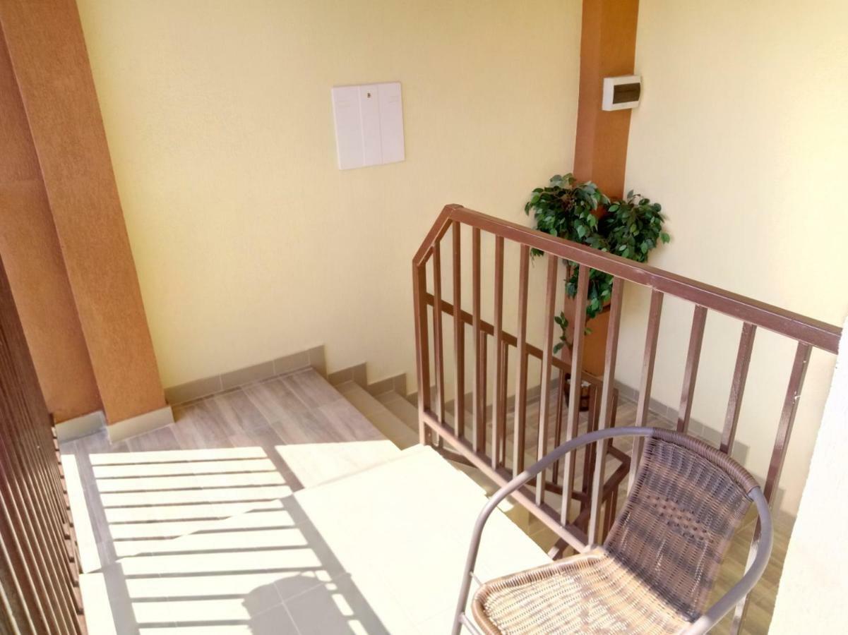 Camere De Inchiriat Carpati ฮูเนโดอารา ภายนอก รูปภาพ