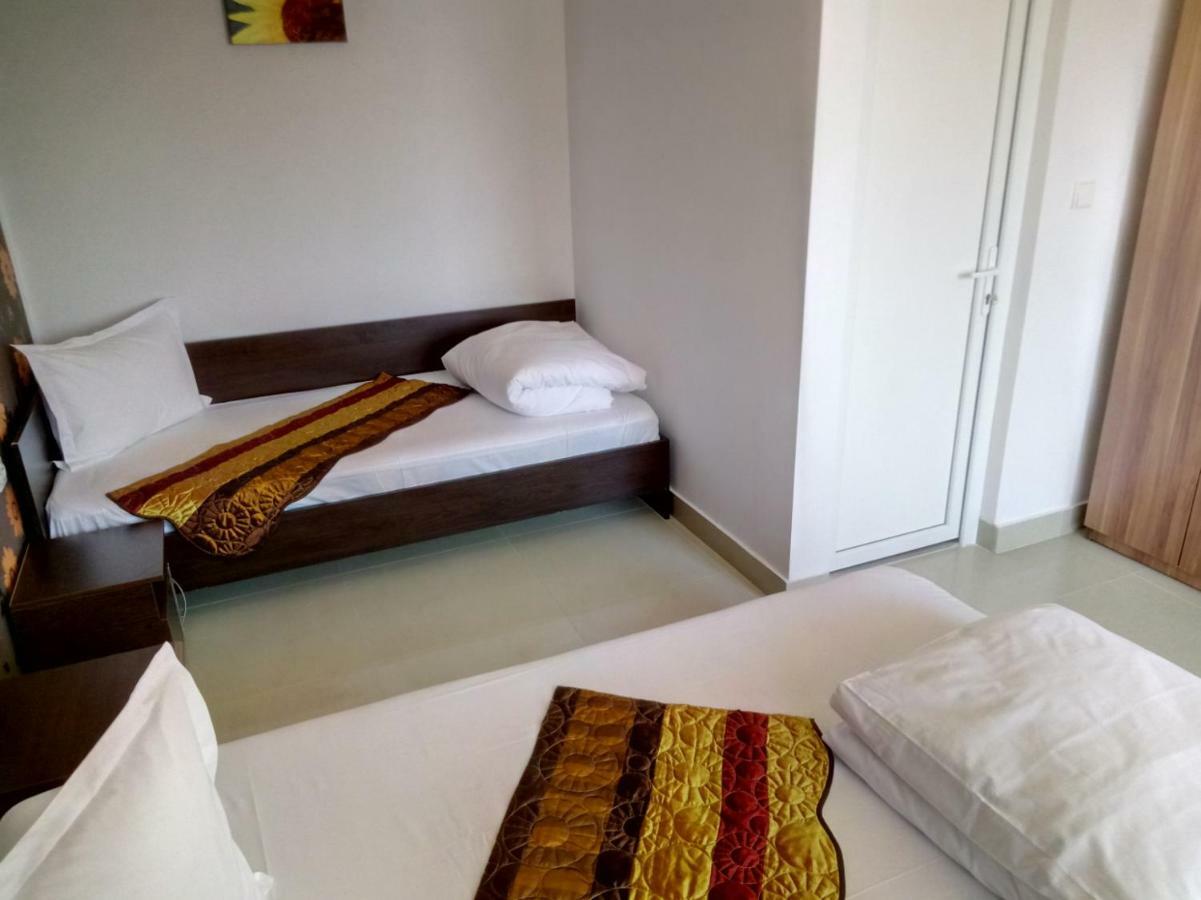 Camere De Inchiriat Carpati ฮูเนโดอารา ภายนอก รูปภาพ