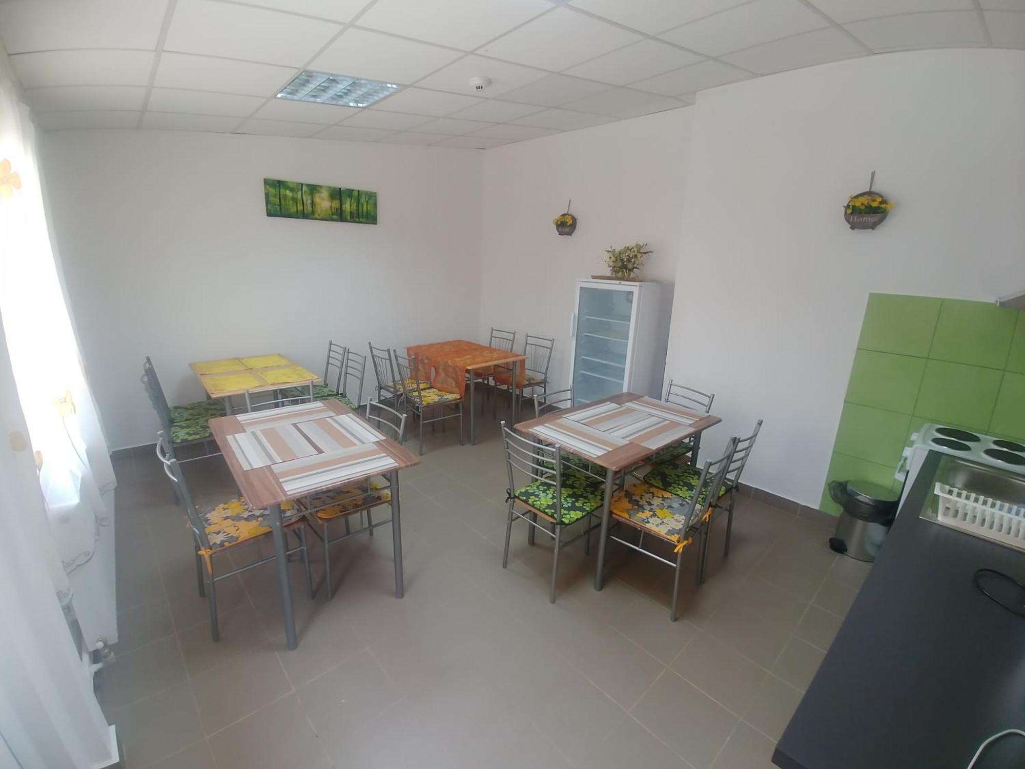 Camere De Inchiriat Carpati ฮูเนโดอารา ภายนอก รูปภาพ